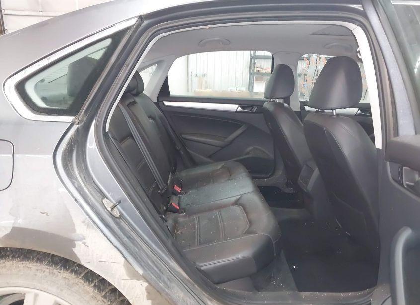 Photo 8 of 2012 Volkswagen Passat 2.5L SE (VIN 1VWBH7A34CC092250)