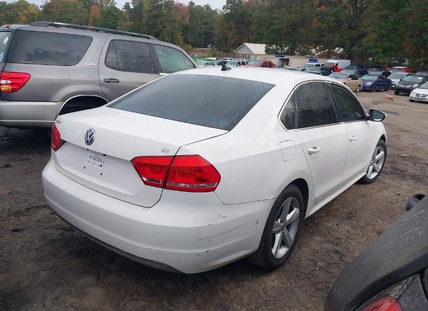 Photo 4 of 2012 Volkswagen Passat 2.5L SE (VIN 1VWBH7A34CC096945)