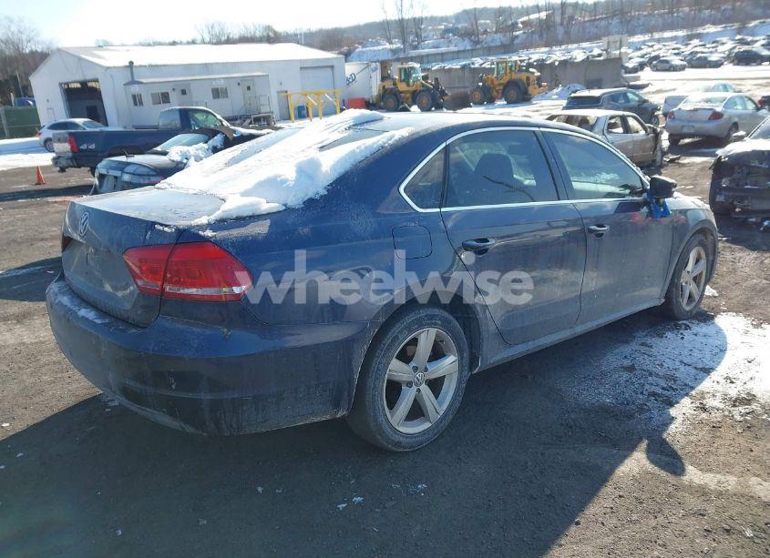 Photo 4 of 2012 Volkswagen Passat 2.5L SE (VIN 1VWBH7A34CC109399)