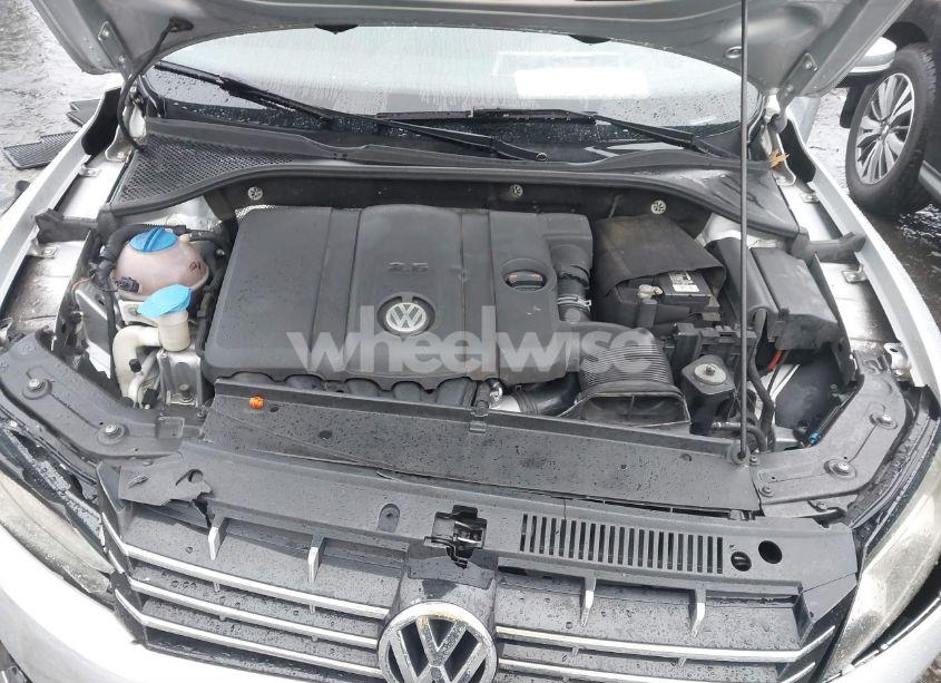 Photo 10 of 2013 Volkswagen Passat 2.5L SE (VIN 1VWBH7A34DC013662)