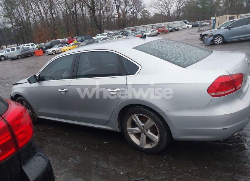 Photo 14 of 2013 Volkswagen Passat 2.5L SE (VIN 1VWBH7A34DC013662)