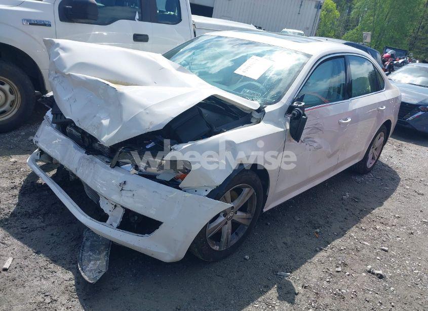 Photo 2 of 2013 Volkswagen Passat 2.5L SE (VIN 1VWBH7A34DC141383)