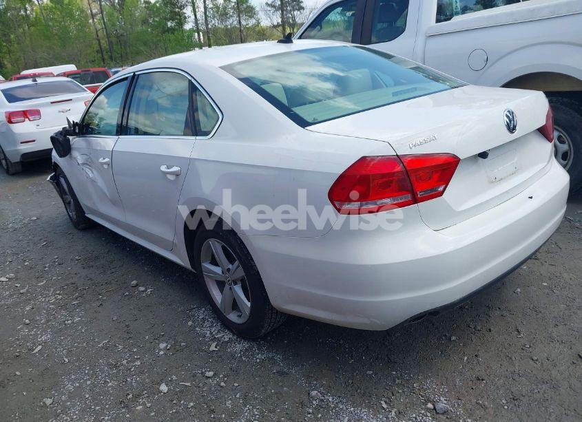 Photo 3 of 2013 Volkswagen Passat 2.5L SE (VIN 1VWBH7A34DC141383)