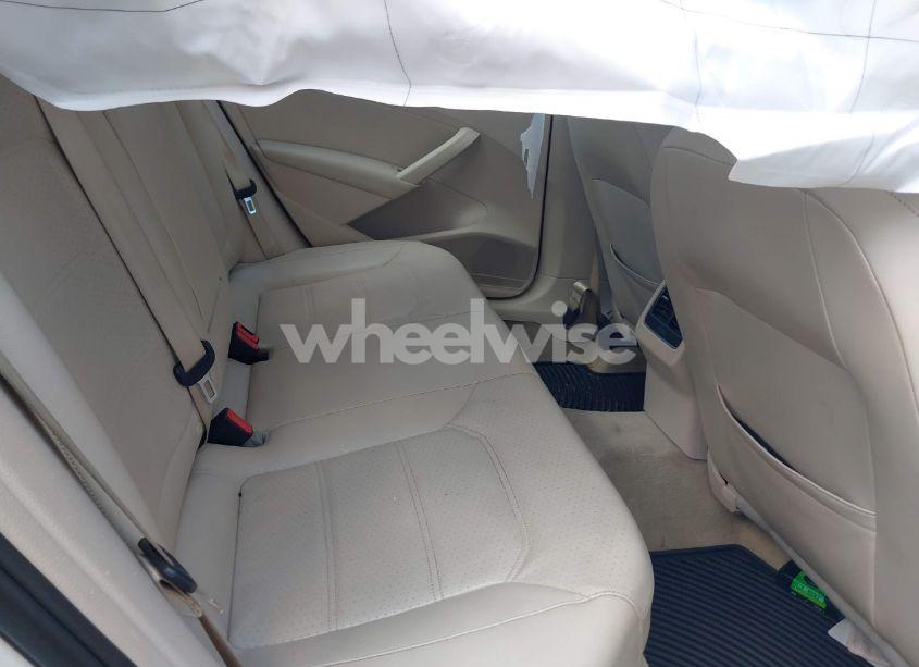 Photo 8 of 2013 Volkswagen Passat 2.5L SE (VIN 1VWBH7A34DC141383)