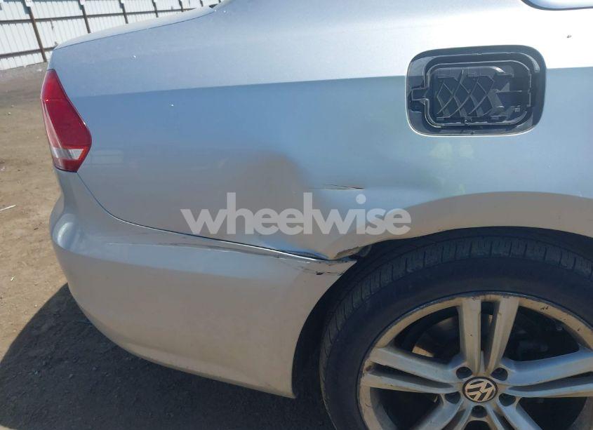 Photo 12 of 2014 Volkswagen Passat 2.5L SE (VIN 1VWBH7A34EC009550)