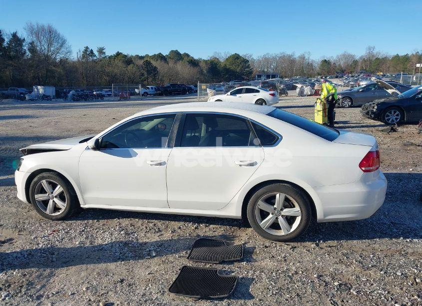 Photo 15 of 2012 Volkswagen Passat 2.5L SE (VIN 1VWBH7A35CC062013)