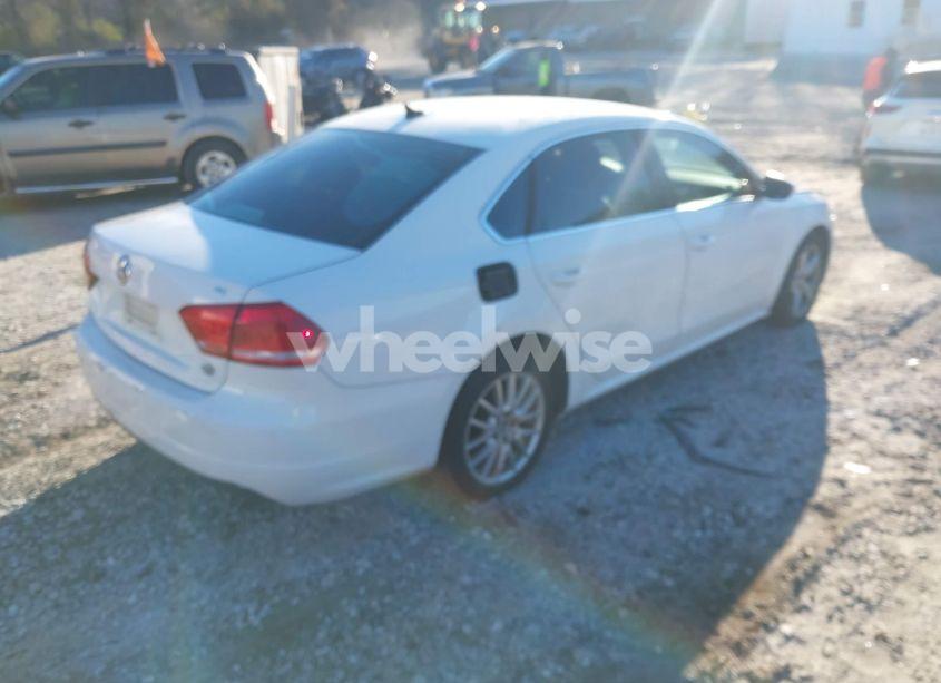 Photo 4 of 2012 Volkswagen Passat 2.5L SE (VIN 1VWBH7A35CC062013)