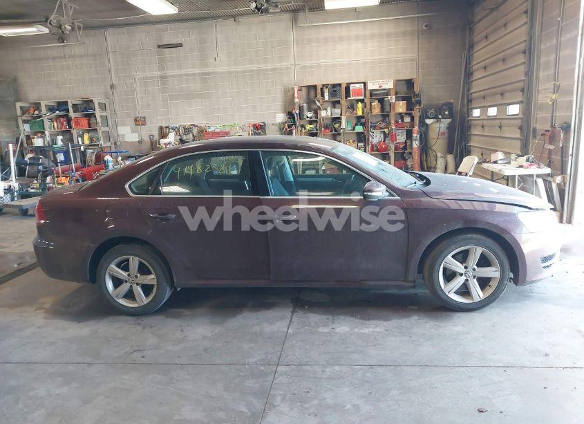 Photo 13 of 2012 Volkswagen Passat 2.5L SE (VIN 1VWBH7A35CC075103)