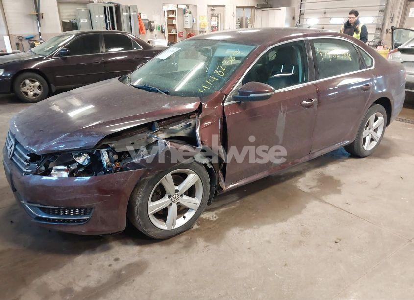 Photo 2 of 2012 Volkswagen Passat 2.5L SE (VIN 1VWBH7A35CC075103)