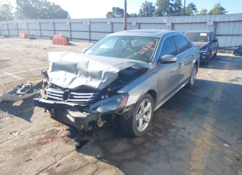 Photo 2 of 2013 Volkswagen Passat 2.5L SE (VIN 1VWBH7A35DC018868)