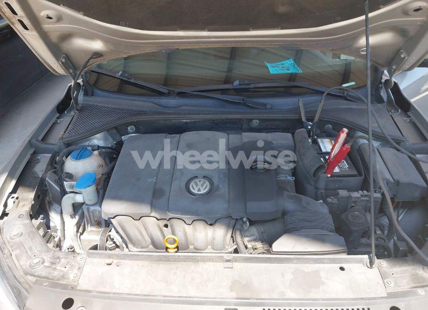 Photo 10 of 2013 Volkswagen Passat 2.5L SE (VIN 1VWBH7A35DC021818)