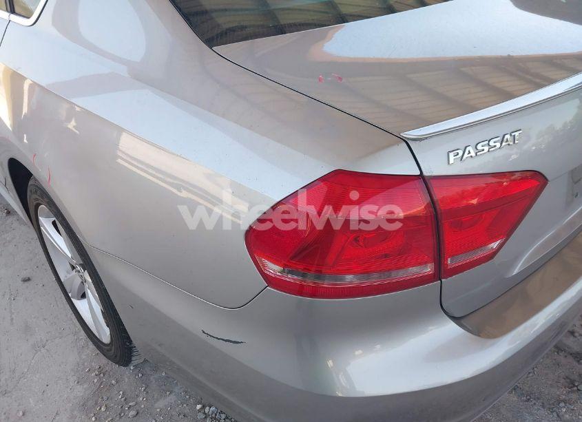 Photo 14 of 2013 Volkswagen Passat 2.5L SE (VIN 1VWBH7A35DC021818)