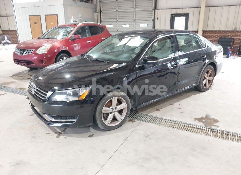 Photo 2 of 2013 Volkswagen Passat 2.5L SE (VIN 1VWBH7A35DC134295)