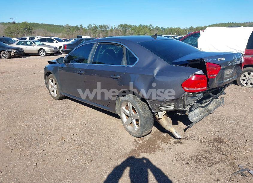 Photo 3 of 2012 Volkswagen Passat 2.5L SE (VIN 1VWBH7A36CC027321)