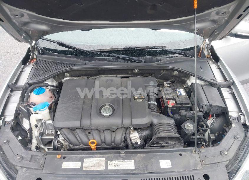 Photo 10 of 2012 Volkswagen Passat 2.5L SE (VIN 1VWBH7A36CC077412)