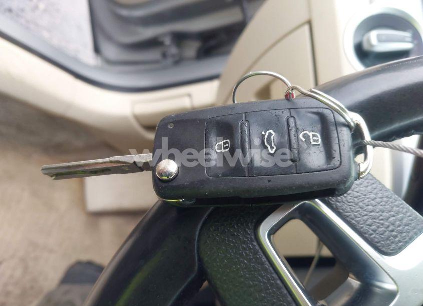 Photo 11 of 2012 Volkswagen Passat 2.5L SE (VIN 1VWBH7A36CC077412)