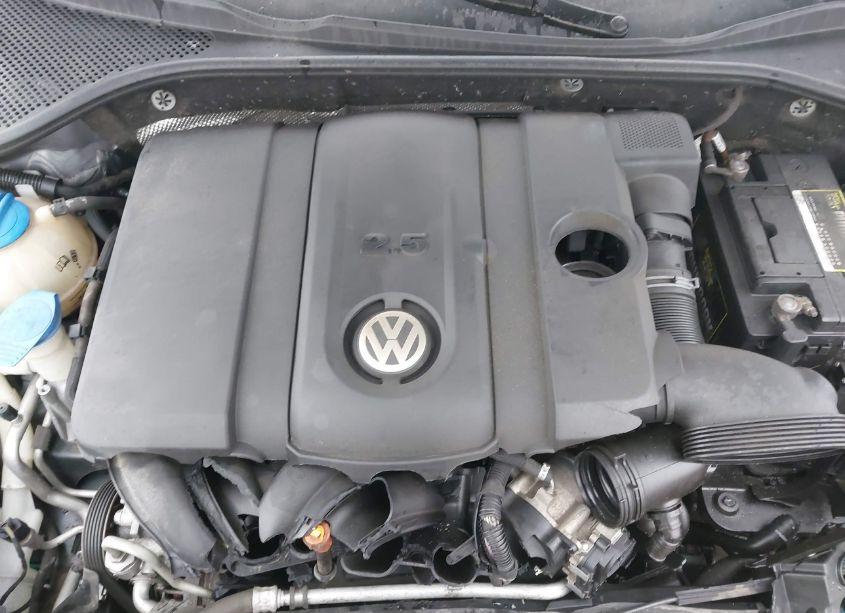 Photo 10 of 2013 Volkswagen Passat 2.5L SE (VIN 1VWBH7A36DC049658)