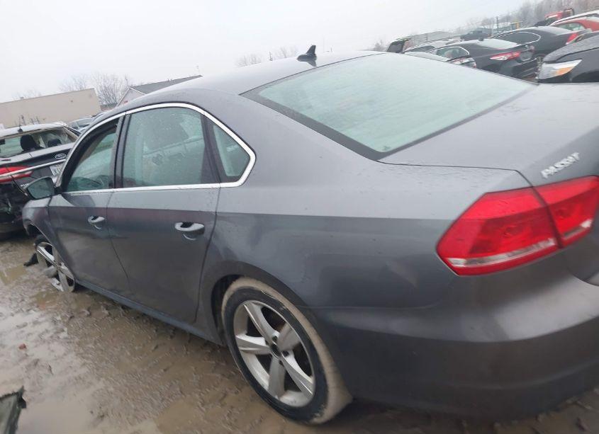 Photo 15 of 2013 Volkswagen Passat 2.5L SE (VIN 1VWBH7A36DC049658)