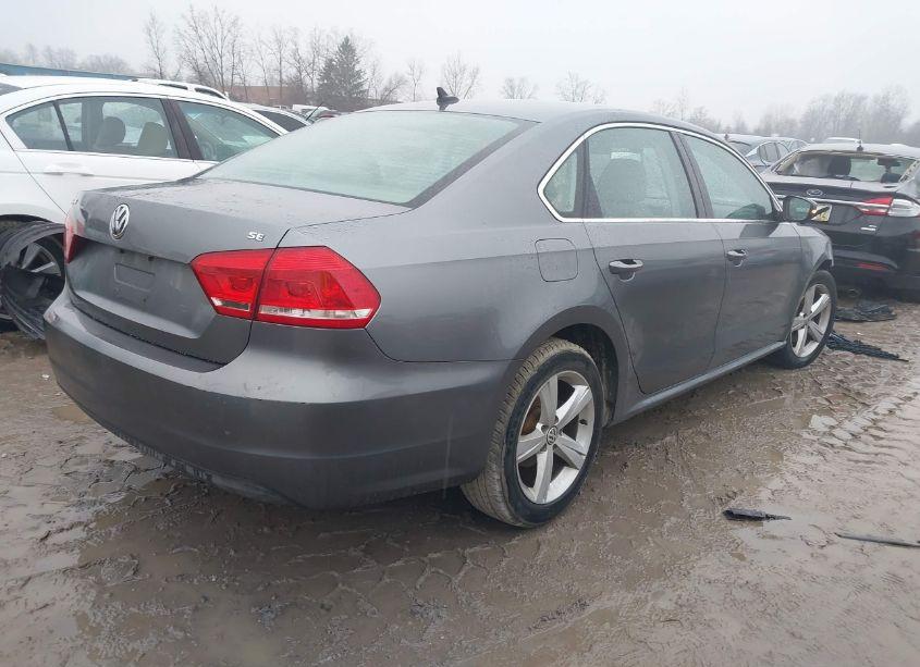 Photo 4 of 2013 Volkswagen Passat 2.5L SE (VIN 1VWBH7A36DC049658)