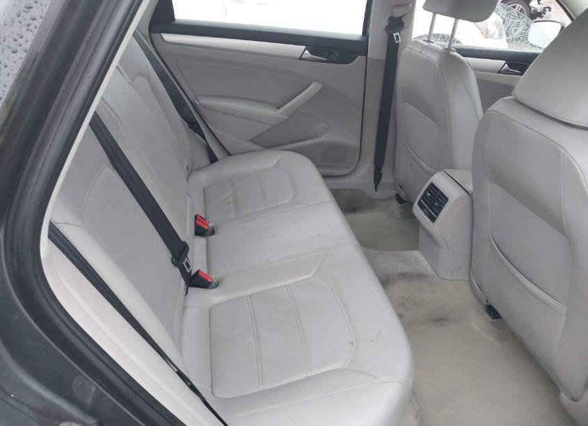 Photo 8 of 2013 Volkswagen Passat 2.5L SE (VIN 1VWBH7A36DC049658)