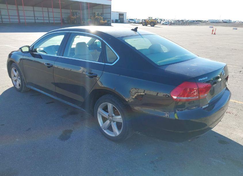 Photo 3 of 2012 Volkswagen Passat 2.5L SE (VIN 1VWBH7A37CC101829)