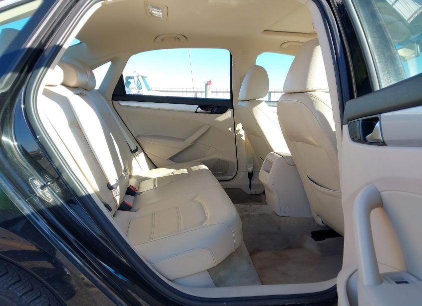 Photo 8 of 2012 Volkswagen Passat 2.5L SE (VIN 1VWBH7A37CC101829)