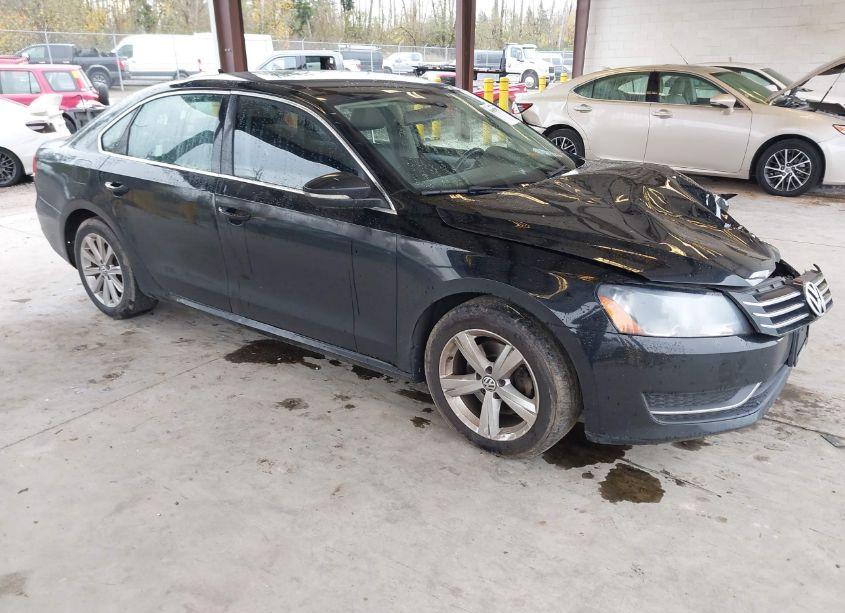 2012 Volkswagen Passat 2.5L SE (VIN 1VWBH7A38CC027451) main photo