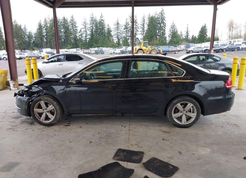 Photo 14 of 2012 Volkswagen Passat 2.5L SE (VIN 1VWBH7A38CC027451)