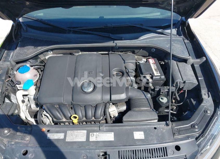 Photo 10 of 2012 Volkswagen Passat 2.5L SE (VIN 1VWBH7A38CC063186)