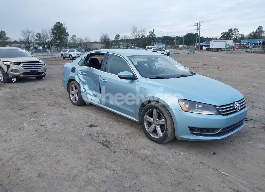 2012 Volkswagen Passat 2.5L SE (VIN 1VWBH7A38CC095135) main photo