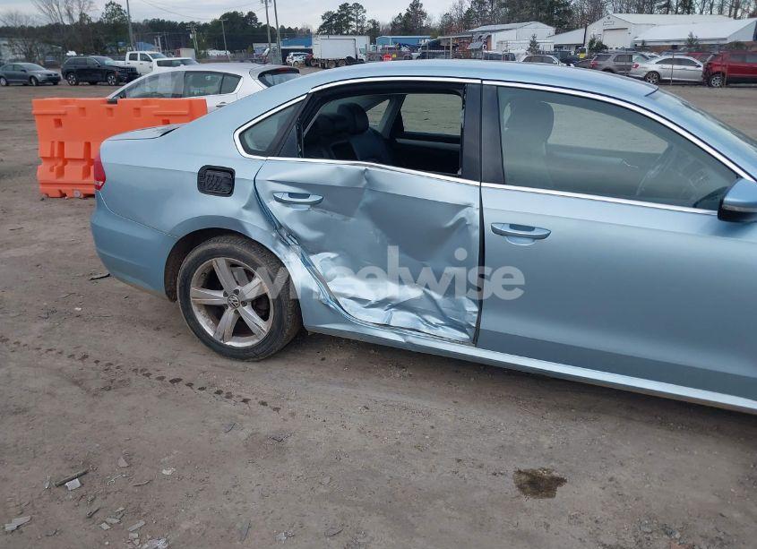 Photo 6 of 2012 Volkswagen Passat 2.5L SE (VIN 1VWBH7A38CC095135)