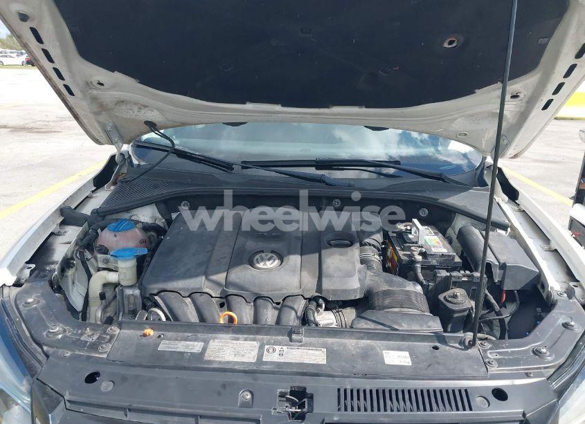 Photo 10 of 2012 Volkswagen Passat 2.5L SE (VIN 1VWBH7A38CC097662)