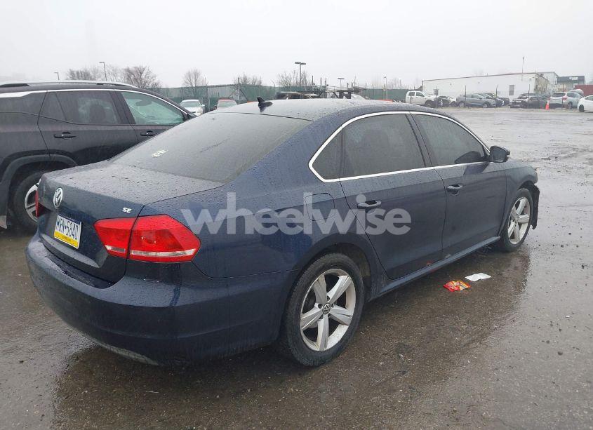 Photo 4 of 2013 Volkswagen Passat 2.5L SE (VIN 1VWBH7A38DC016998)