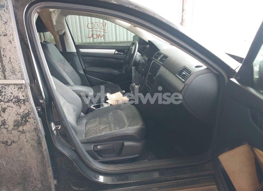 Photo 5 of 2013 Volkswagen Passat 2.5L SE (VIN 1VWBH7A38DC028231)