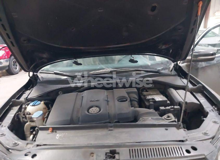 Photo 10 of 2013 Volkswagen Passat 2.5L SE (VIN 1VWBH7A38DC085268)