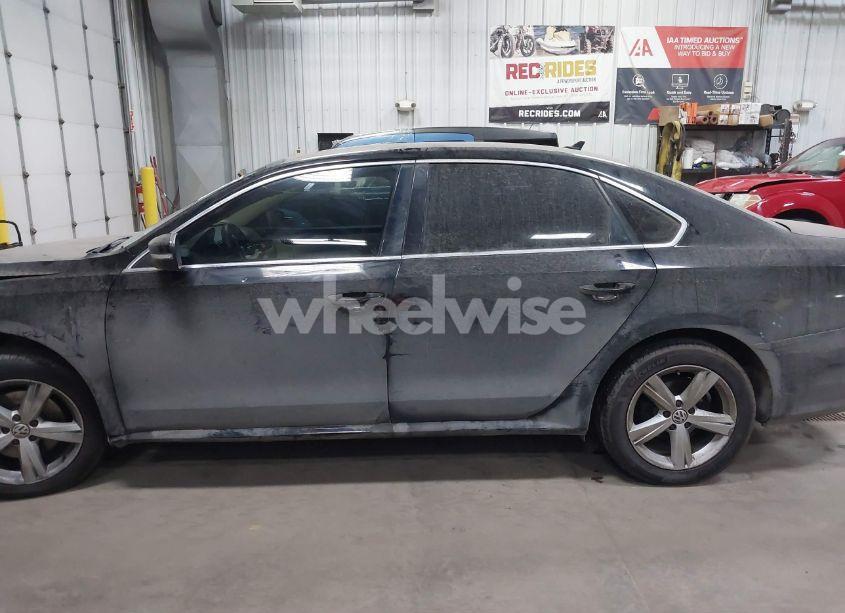 Photo 15 of 2013 Volkswagen Passat 2.5L SE (VIN 1VWBH7A38DC085268)
