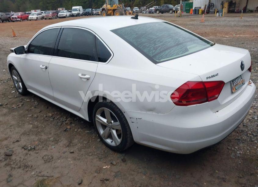 Photo 3 of 2013 Volkswagen Passat 2.5L SE (VIN 1VWBH7A38DC134145)