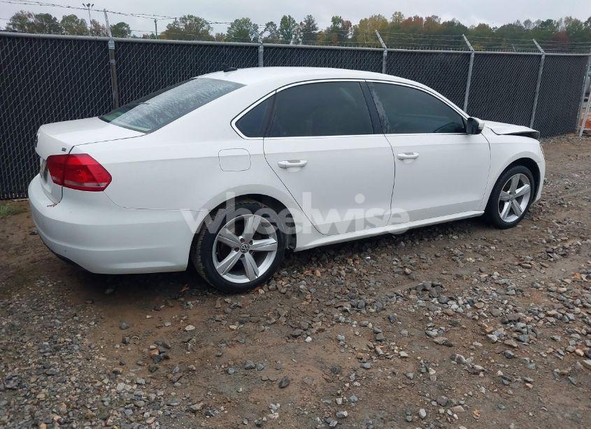 Photo 4 of 2013 Volkswagen Passat 2.5L SE (VIN 1VWBH7A38DC134145)