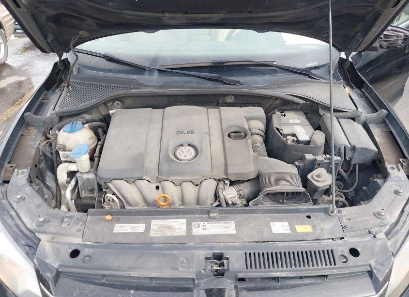 Photo 10 of 2012 Volkswagen Passat 2.5L SE (VIN 1VWBH7A39CC057476)