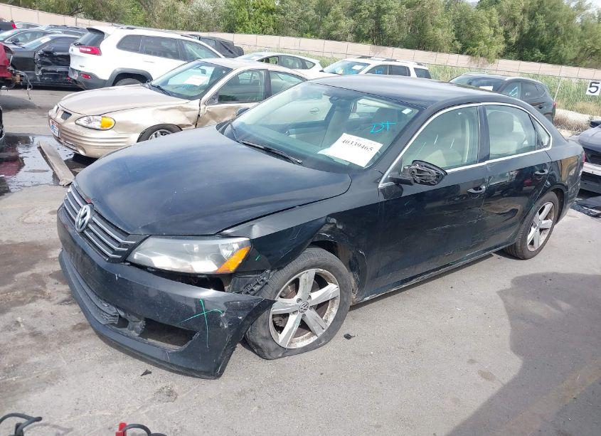 Photo 2 of 2012 Volkswagen Passat 2.5L SE (VIN 1VWBH7A39CC057476)