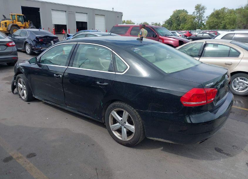 Photo 3 of 2012 Volkswagen Passat 2.5L SE (VIN 1VWBH7A39CC057476)