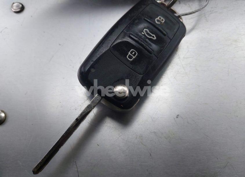 Photo 11 of 2012 Volkswagen Passat 2.5L SE (VIN 1VWBH7A39CC108345)