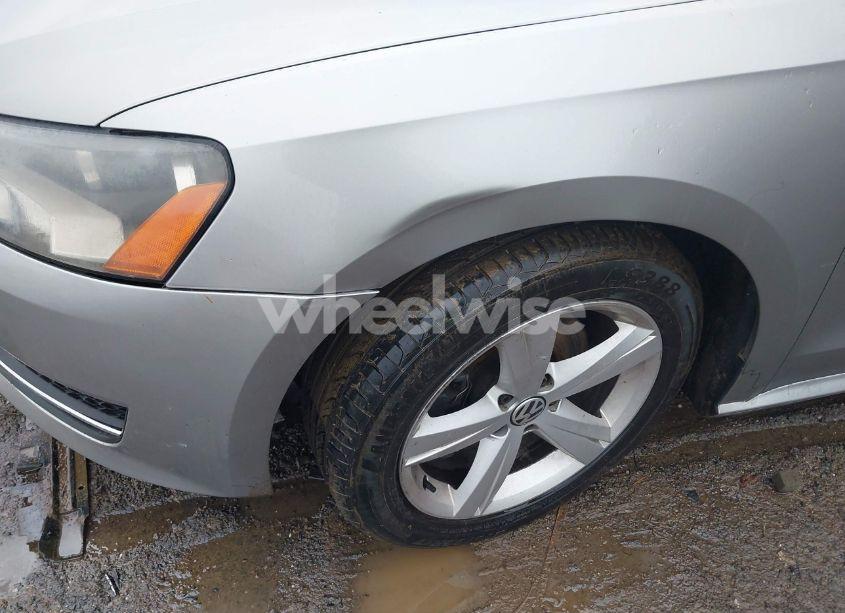 Photo 13 of 2012 Volkswagen Passat 2.5L SE (VIN 1VWBH7A39CC108345)