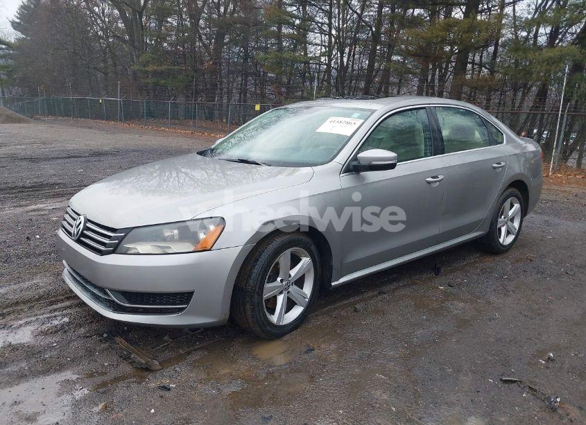 Photo 2 of 2012 Volkswagen Passat 2.5L SE (VIN 1VWBH7A39CC108345)