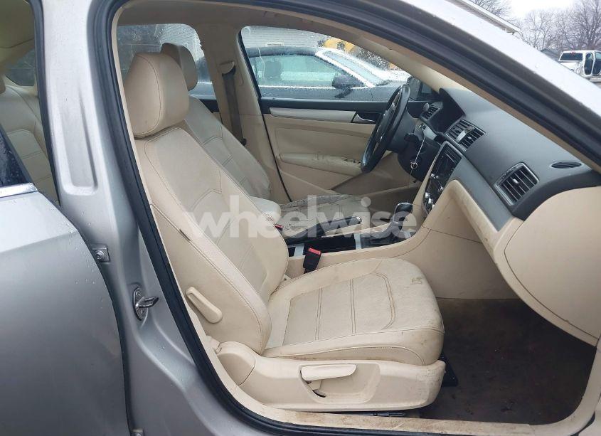 Photo 5 of 2012 Volkswagen Passat 2.5L SE (VIN 1VWBH7A39CC108345)