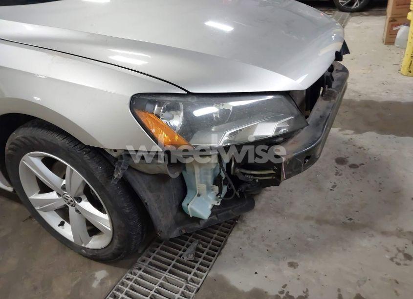 Photo 6 of 2013 Volkswagen Passat 2.5L SE (VIN 1VWBH7A39DC017996)