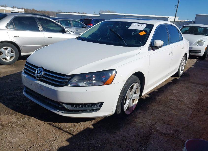 Photo 2 of 2013 Volkswagen Passat 2.5L SE (VIN 1VWBH7A39DC028500)