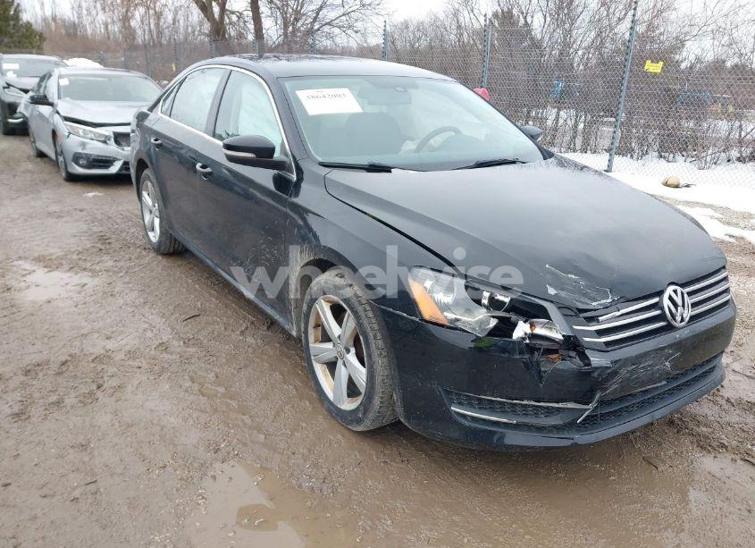 2013 Volkswagen Passat 2.5L SE (VIN 1VWBH7A39DC126667) main photo