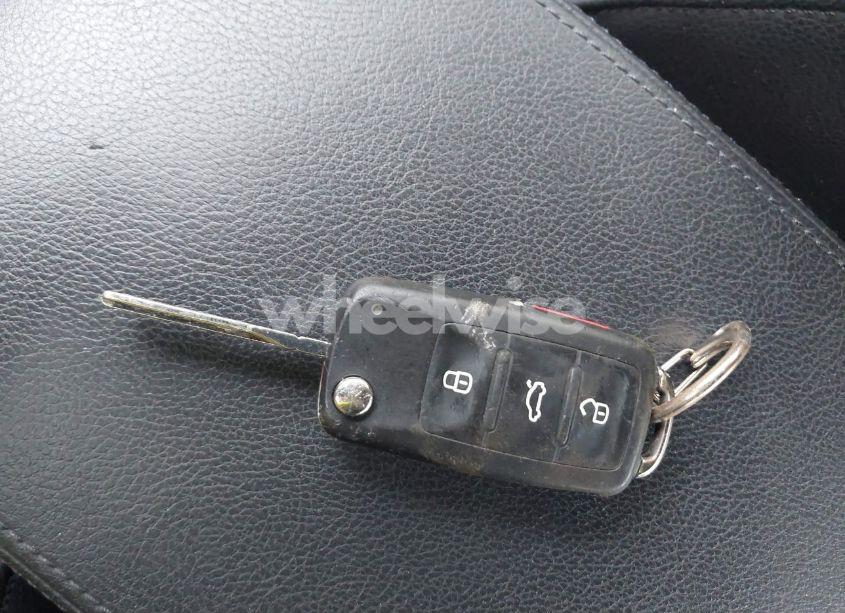 Photo 11 of 2013 Volkswagen Passat 2.5L SE (VIN 1VWBH7A39DC126667)