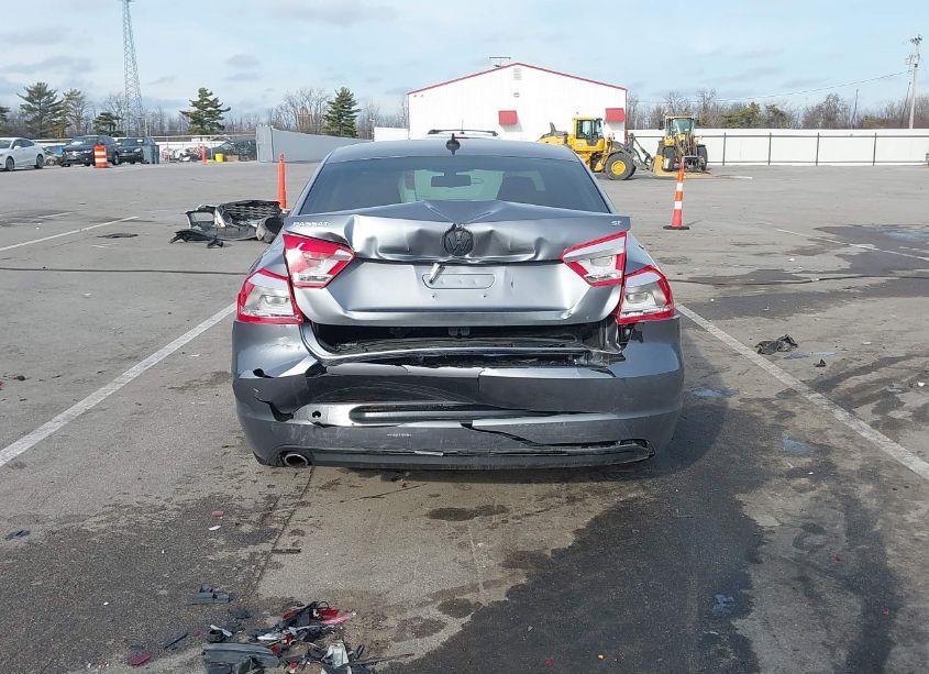 Photo 16 of 2012 Volkswagen Passat 2.5L SE (VIN 1VWBH7A3XCC031890)